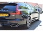 Volvo V60 2.0 T6 Twin Engine AWD R-Design Trekhaak | Panoramadak | Carplay | Adapt cruise | Keyless