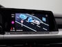 Volkswagen Golf 1.0 eTSI Life | Automaat | Stoel - Stuur Verwarming | Navigatie | Apple CarPlay/ Android Auto | Parkeersensoren | LMV | LED |