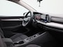Volkswagen Golf 1.0 eTSI Life | Automaat | Stoel - Stuur Verwarming | Navigatie | Apple CarPlay/ Android Auto | Parkeersensoren | LMV | LED |