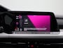 Volkswagen Golf 1.0 eTSI Life | Automaat | Stoel - Stuur Verwarming | Navigatie | Apple CarPlay/ Android Auto | Parkeersensoren | LMV | LED |