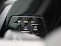 Volkswagen Golf 1.0 eTSI Life | Automaat | Stoel - Stuur Verwarming | Navigatie | Apple CarPlay/ Android Auto | Parkeersensoren | LMV | LED |