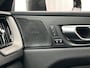 Volvo XC60 2.0 Recharge T8 AWD R-Design HEICO | Trekhaak | Stoelverwarming | 360 Camera | Memory | Harman/Kardon | Panoramadak |