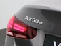 Mercedes-Benz A-klasse 250 e Business Solution AMG Limited | Automaat | Panoramadak | Navigatie | Camera | Stoel verwarming | Memory Seats | Apple Carplay/ Android Auto | Cruise Control | LED | LMV |