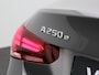 Mercedes-Benz A-klasse 250 e Business Line | AMG-Styling | Automaat | Panoramadak | Navigatie | Camera | Stoel verwarming | Memory Seats | Apple Carplay/ Android Auto | Cruise Control | LED | LMV |