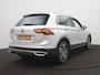 Volkswagen Tiguan 1.4 TSI Ehybrid Automaat - IQ light - Panoramisch schuif-kanteldak - ACC - Navigatie - Camera - Park Assist