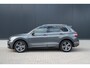 Volkswagen Tiguan 2.0 TSI 4Motion R-Line - Pano - Trekhaak - Navi - Camera - Stoelverwarming - Rijklaar