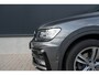 Volkswagen Tiguan 2.0 TSI 4Motion R-Line - Pano - Trekhaak - Navi - Camera - Stoelverwarming - Rijklaar