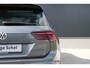 Volkswagen Tiguan 2.0 TSI 4Motion R-Line - Pano - Trekhaak - Navi - Camera - Stoelverwarming - Rijklaar