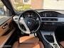 BMW 3-Serie Touring 320i LCI 170PK M-Pakket ORG NED Sportstoelen Stoelverwarming Trekhaak