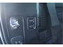 Land Rover Defender 5.0 P525 90 V8 | British Racing Green | Grijs kenteken | Koelvak | Elektrische trekhaak |