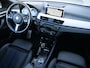 BMW X2 sDrive18i High Executive 141 Pk Automaat Navi / Pano-dak / M-Pakket / 19 inch / Stoelverwarming