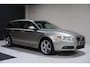 Volvo V70 3.2 V6 Momentum AUT Xenon Leer Clima Cruise Trekhk