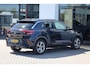 Volkswagen T-Roc 1.5 TSI R-Line Afneembare trekhaak Digital cockpit, R-Line in- en exterieur, achteruitrijcamera, navigatie, spiegel pakket, park assist, light assist, LED plus, adaptieve cruise control (acc), licht & regensensor, climatronic, draadloos Apple Carplay / Android Auto, sport comfort stoelen, ambiente verlichting, 17" 'Valencia' LMV