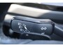 Volkswagen T-Roc 1.5 TSI R-Line Afneembare trekhaak Digital cockpit, R-Line in- en exterieur, achteruitrijcamera, navigatie, spiegel pakket, park assist, light assist, LED plus, adaptieve cruise control (acc), licht & regensensor, climatronic, draadloos Apple Carplay / Android Auto, sport comfort stoelen, ambiente verlichting, 17" 'Valencia' LMV