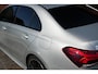 Mercedes-Benz A-klasse 200 Business Solution AMG Wide screen Pano Dak