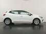 Renault Clio TCe 100 Zen | Navigatie | Parkeersensoren | Lichtmetalen velgen |