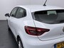 Renault Clio TCe 100 Zen | Navigatie | Parkeersensoren | Lichtmetalen velgen |