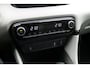 Toyota Yaris 1.5 Hybrid Bi-Tone | Camera | Carplay | Automaat! |
