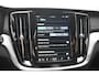 Volvo V60 T6 350PK Automaat Plug-in Hybrid Essential Bright / Navigatie / Adaptive cruise control / Leren bekleding / Achteruitrijcamera / Stuur & Stoelverwarming / Stoelverwarming achter / Trekhaak