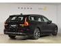 Volvo V60 T6 350PK Automaat Plug-in Hybrid Essential Bright / Navigatie / Adaptive cruise control / Leren bekleding / Achteruitrijcamera / Stuur & Stoelverwarming / Stoelverwarming achter / Trekhaak