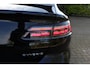 Volkswagen Arteon Shooting Brake 1.4 TSI eHybrid R-Line Business+ | Incl. 12 maanden Garantie | Panorama dak | Elektrisch wegklapbare trekhaak | Stoelverwarming voor + achter | Stuurverwarming | 360* Camera | Dodehoeksensoren | Adaptieve cruise | Keyless entry/start | Elektrisch verstelbare stoelen met memory | Elektrische kofferbakklep | Apple CarPlay/Android Auto | Dodehoeksensoren | Standkachel | Automatisch inparkeren |