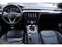 Volkswagen Arteon Shooting Brake 1.4 TSI eHybrid R-Line Business+ | Incl. 12 maanden Garantie | Panorama dak | Elektrisch wegklapbare trekhaak | Stoelverwarming voor + achter | Stuurverwarming | 360* Camera | Dodehoeksensoren | Adaptieve cruise | Keyless entry/start | Elektrisch verstelbare stoelen met memory | Elektrische kofferbakklep | Apple CarPlay/Android Auto | Dodehoeksensoren | Standkachel | Automatisch inparkeren |