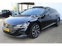 Volkswagen Arteon Shooting Brake 1.4 TSI eHybrid R-Line Business+ | Incl. 12 maanden Garantie | Panorama dak | Elektrisch wegklapbare trekhaak | Stoelverwarming voor + achter | Stuurverwarming | 360* Camera | Dodehoeksensoren | Adaptieve cruise | Keyless entry/start | Elektrisch verstelbare stoelen met memory | Elektrische kofferbakklep | Apple CarPlay/Android Auto | Dodehoeksensoren | Standkachel | Automatisch inparkeren |