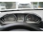 Peugeot 2008 1.2 PureTech Allure Pano Dakrail DAB Trekhaak Airco Stuurwielbed. Camera