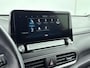 Hyundai Kona Electric EV PREMIUM 64 kWh | 3- FASE | NAVI | CLIMA | ADAPT. CRUISE | CAMERA | HUD | LEDER | STUUR- & STOELVERWARMING | WARMTEPOMP | PRIVACY GLASS | WLTP 481 KM! |