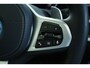 BMW X5 xDrive50e M-Sport Pro ''OP AFSPRAAK'' | Adapt. Cruise | Competition Stoelen | Carbon | Massage | Softclose | 4-wielsturing | Trekhaak | Pano | Harman & Kardon | HUD