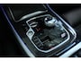 BMW X5 xDrive50e M-Sport Pro ''OP AFSPRAAK'' | Adapt. Cruise | Competition Stoelen | Carbon | Massage | Softclose | 4-wielsturing | Trekhaak | Pano | Harman & Kardon | HUD
