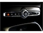 Volvo XC40 1.5 T5 Recharge 193kW/262pk DCT7 Inscription EL.TREKHAAK + BLIS + CAMERA + LEER + NAVI SENSUS + SPORTSTOELEN + CRUISE CONTROL + LANE ASSIST + LENDESTEUN + DAB AUDIO + KEYLESS ENTRY&GO + LED KOPLAMPEN + MISTLAMPEN + PARKSENSOREN + 19" LM-VELGEN!!