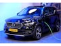 Volvo XC40 1.5 T5 Recharge 193kW/262pk DCT7 Inscription EL.TREKHAAK + BLIS + CAMERA + LEER + NAVI SENSUS + SPORTSTOELEN + CRUISE CONTROL + LANE ASSIST + LENDESTEUN + DAB AUDIO + KEYLESS ENTRY&GO + LED KOPLAMPEN + MISTLAMPEN + PARKSENSOREN + 19" LM-VELGEN!!