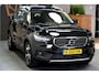 Volvo XC40 1.5 T5 Recharge 193kW/262pk DCT7 Inscription EL.TREKHAAK + BLIS + CAMERA + LEER + NAVI SENSUS + SPORTSTOELEN + CRUISE CONTROL + LANE ASSIST + LENDESTEUN + DAB AUDIO + KEYLESS ENTRY&GO + LED KOPLAMPEN + MISTLAMPEN + PARKSENSOREN + 19" LM-VELGEN!!