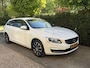 Volvo V60 1.5 T3 Polar+ l 2e eigenaar l Xenon l Stoel verw