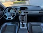 Volvo V70 2.0 T5|XENON|6BAK|NAVI|LEDER|PSENSOR|TREKHAAK|2XSLEUTELS|BOEKJES|TOPONDERHOUDEN