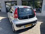 Peugeot 107 1.0-12V 5Deurs Weinig kilometers