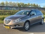 Lancia Delta 1.8-16V Di Executive (PANORAMADAK, BOSE, CRUISE, LEDER, PARKEERSENSOREN, PERFECT ONDERHOUDEN, TREKHAAK, STOELV)