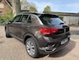 Volkswagen T-Roc 1.5 TSI DSG Style|navi|Stoelver.|PDC|Zwart dak