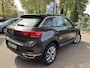 Volkswagen T-Roc 1.5 TSI DSG Style|navi|Stoelver.|PDC|Zwart dak