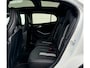 Mercedes-Benz GLA 180 AMG Org NL 1e eigenaar Pano HarmanKardon Schaalstoelen Memory seats Sportonderstel Camera Trekhaak