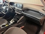 Peugeot e-2008 EV Active Pack 50 kWh CAMERA PDC ACHTER CRUISE CONTROL APPLE CARPLAY LED