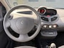 Renault Twingo 1.2-16V Authentique 1e Eigenaar,Afn.Trekhaak,Elekt.Ramen,Stuurbekrachtiging,Zeer Zuinig,Weinig Km,N.A.P,Nieuwe Apk bij Aflevering