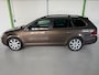 Volkswagen Golf 1.4 TSI HIGHLINE / Panoramadak / Afneembare trekhaak / Stoel verwarming / Boekjes aanwezig.
