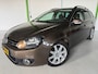 Volkswagen Golf 1.4 TSI HIGHLINE / Panoramadak / Afneembare trekhaak / Stoel verwarming / Boekjes aanwezig.