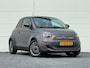 Fiat 500e La Prima 42 kWh mat Grigio metallic Apple SOH 95% Keyless entry Verkeersbord detectie Navigatie Airco