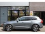 Volvo XC60 2.0 T4 R-Design LED/Leder/Navi/Camera/CarPlay/Virtual Cockpit/Crc/19"