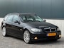 BMW 3-Serie Touring 320i Business Line|NAVI|PSENSOR|TREKHAAK|M SPORT VELGEN 19”