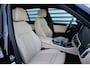 BMW X5 XDRIVE45E 394PK HIGH EXECUTIVE M-SPORT AUTOMAAT / NAVI / LEDER / FULL-LED / CLIMA / 20" LMV / KEYLESS / 360 CAMERA / PANO. DAK / LUCHTVERING / ORG. NL. / ADAPT. CRUISECONTROL / WINTERPAKKET / UNIEK / 1E EIGENAAR / NIEUWSTAAT !!