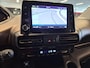 Peugeot e-Rifter L2H1 Rolstoelauto Automaat 3+1 incl. lier (50 kWh - 320 km WLTP)